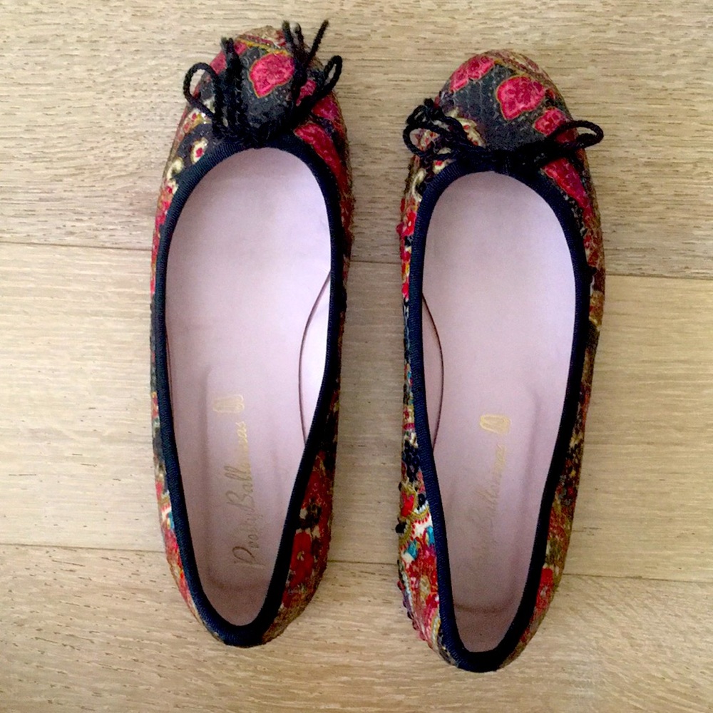 EUC PRETTY BALLERINA OF BEVERLY HILLS size 37/7 - multi colored sequinned
